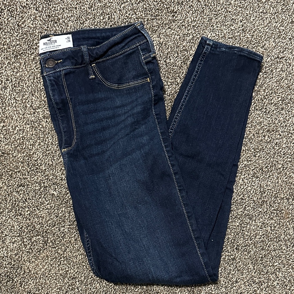 Hollister Women's Curvy High-Rise Jean Legging